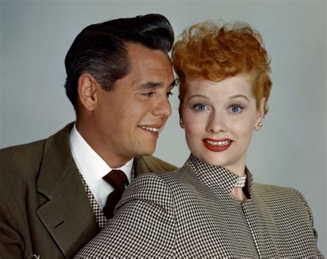  I Love Lucy:  Ein Meisterwerk des slapstick Humors mit Lucille Ball und Desi Arnaz!